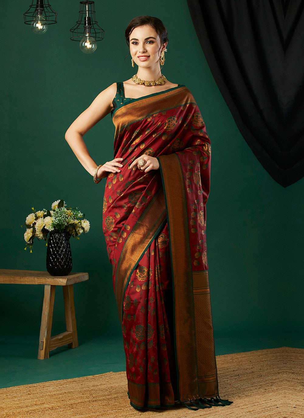 Classic Saree Woven Maroon Banarasi Silk S12458