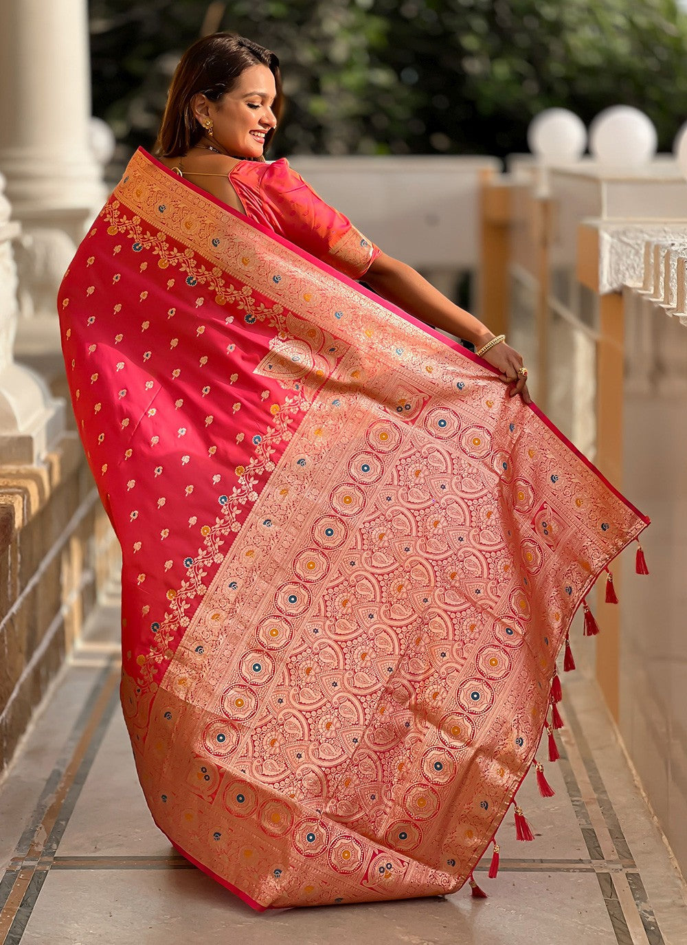 Pink Banarasi Silk Trendy Saree Meenakari, Woven S16650