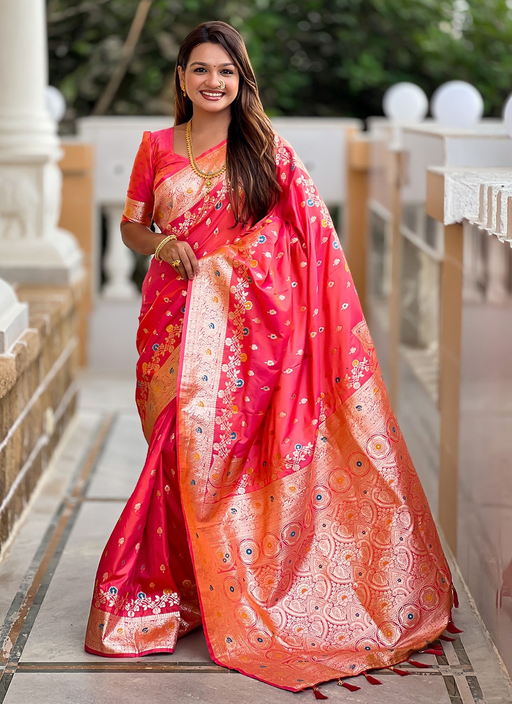 Pink Banarasi Silk Trendy Saree Meenakari, Woven S16650