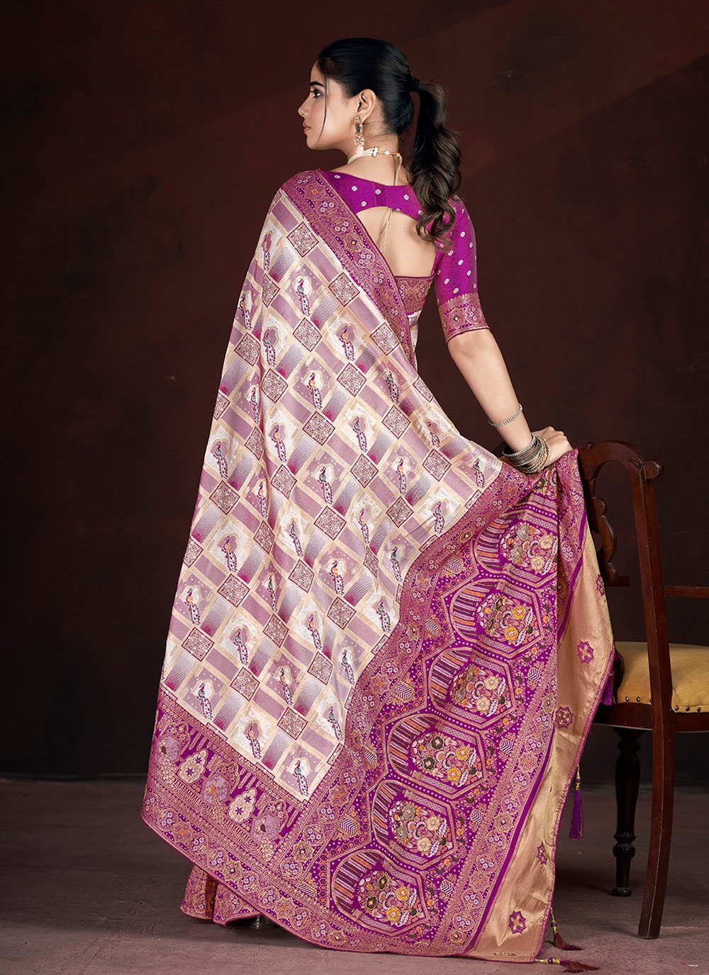 Hand Embroidery, Thread, Weaving Zari, Zari Banarasi Silk Saree - S11710
