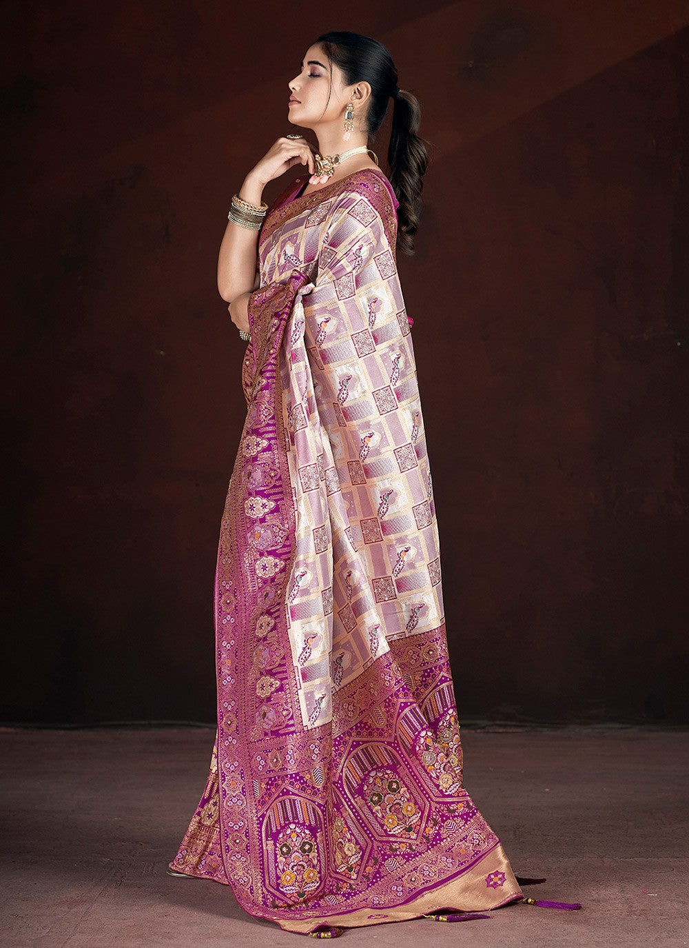 Hand Embroidery, Thread, Weaving Zari, Zari Banarasi Silk Saree - S11710