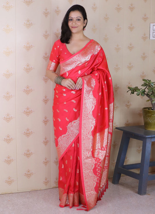 Red Banarasi Silk Classic Saree Woven S19462