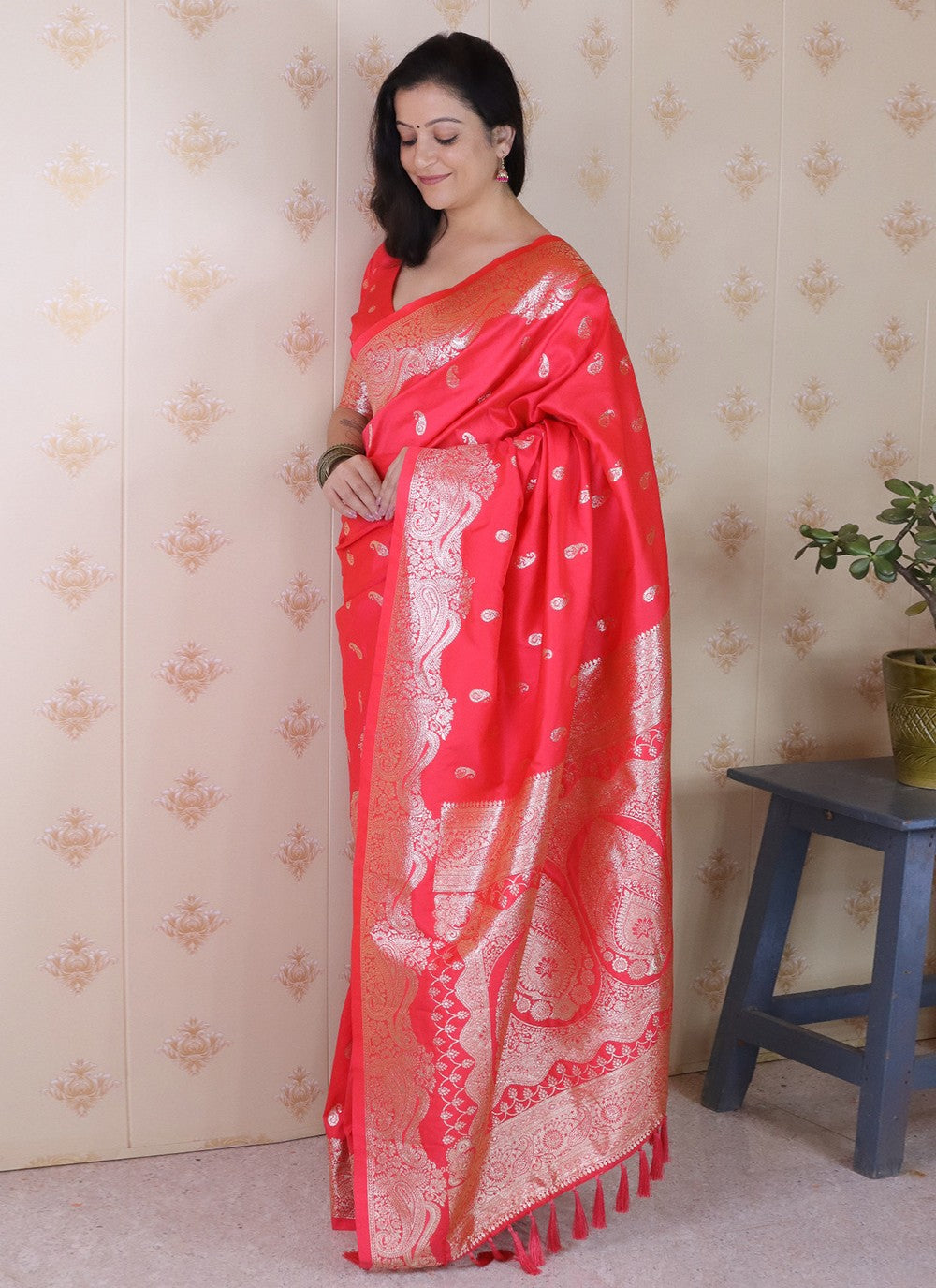 Red Banarasi Silk Classic Saree Woven S19462