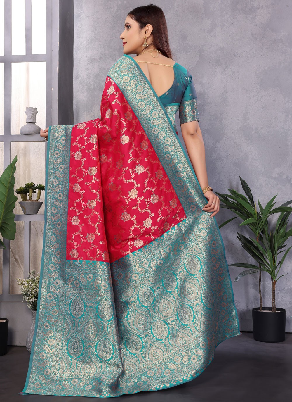 Red Banarasi Silk Classic Saree Weaving Zari S17665