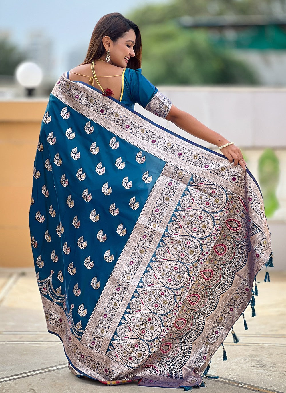 Teal Banarasi Silk Contemporary Saree Jacquard Work, Woven S18534