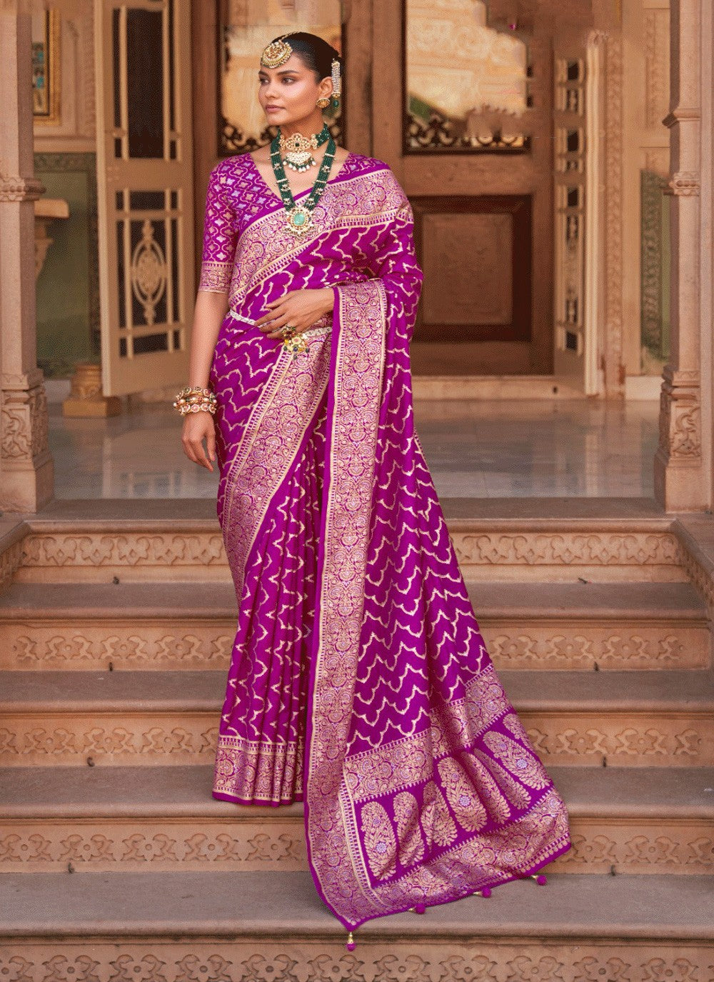 Classic Woven Banarasi Silk Saree - S3230