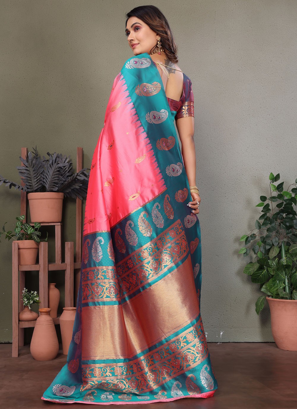 Pink Banarasi Silk Classic Saree Weaving Zari S17615