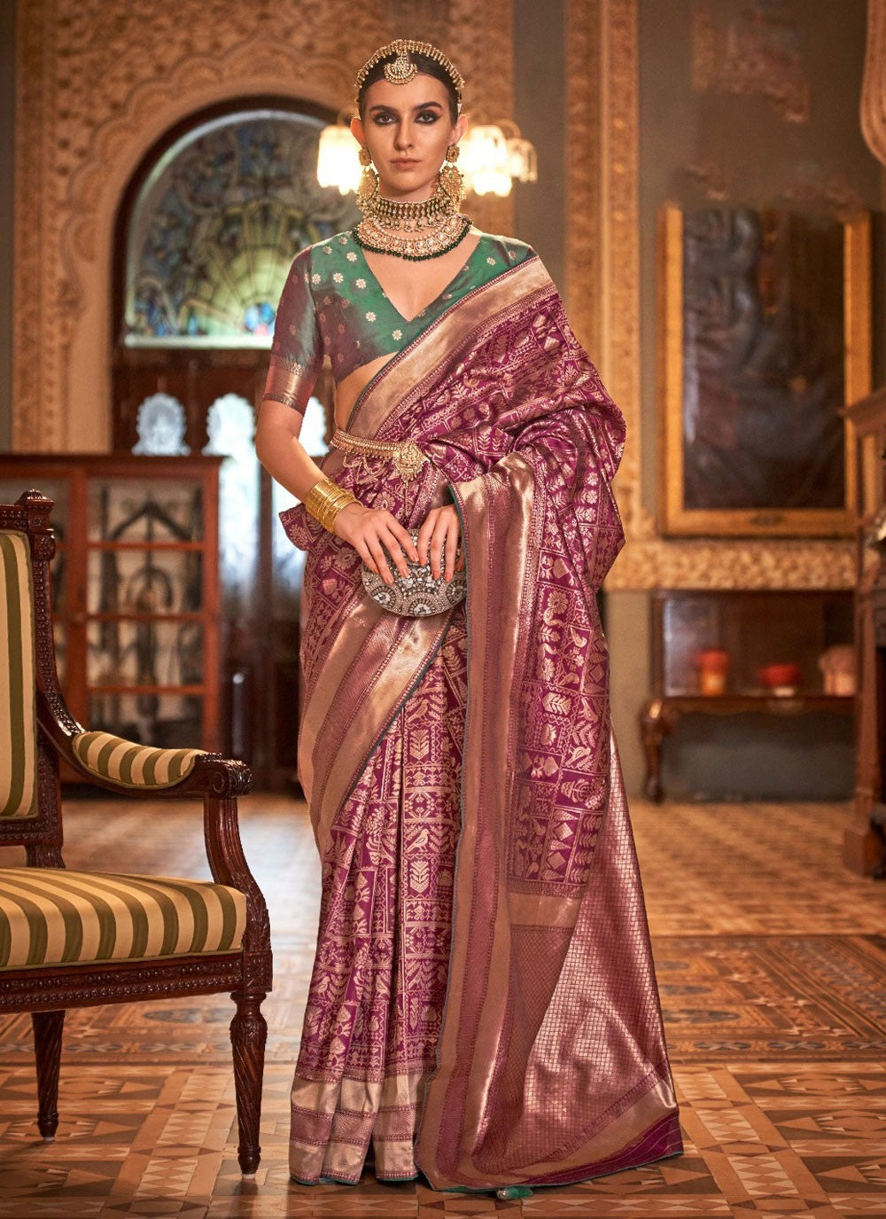 Classic Weaving Zari Banarasi Silk Saree - S4035