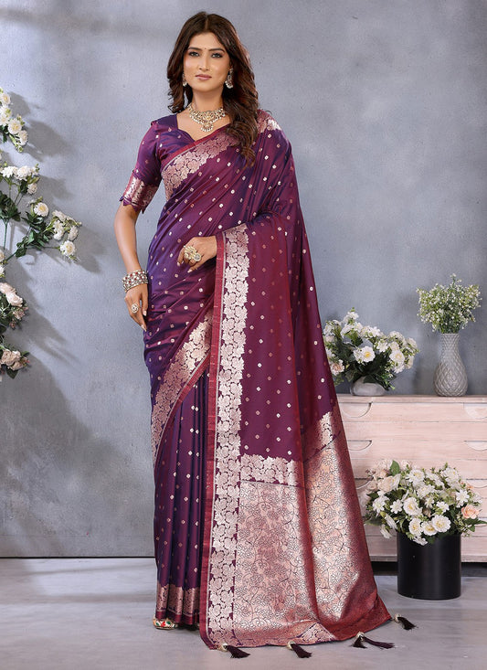 Wine Banarasi Silk Classic Saree Jacquard Work, Weaving Zari S16916