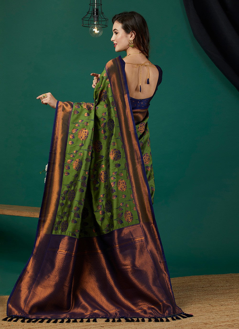 Classic Saree Woven Green Banarasi Silk S12455