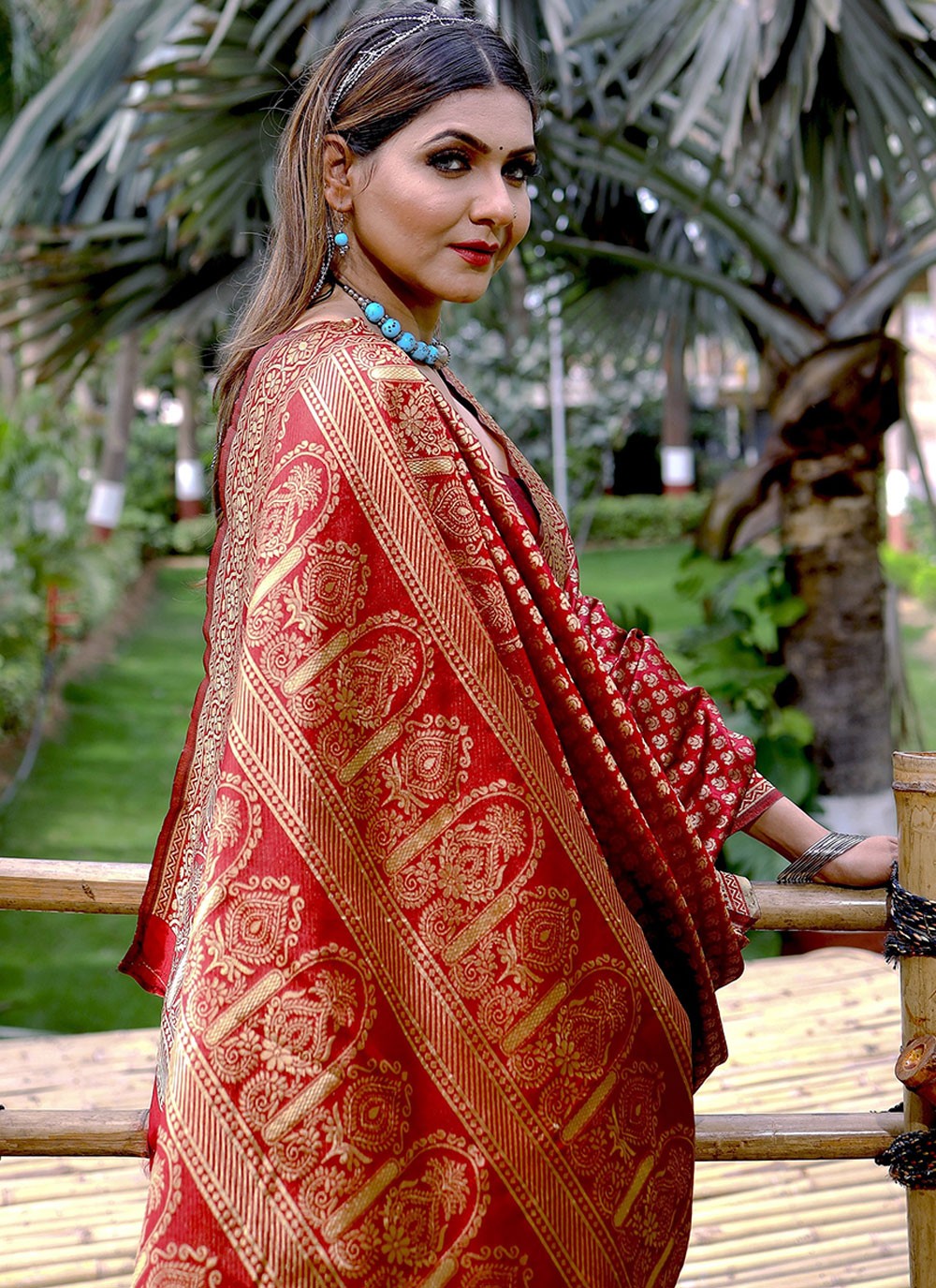 Classic Woven Banarasi Silk Saree - S6034