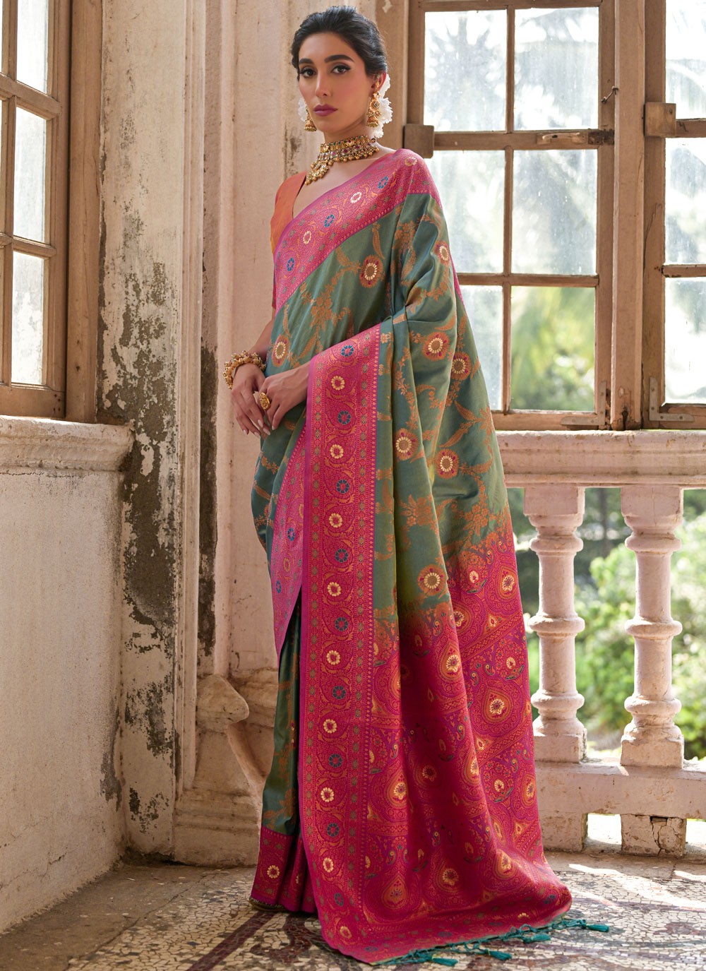 Classic Saree Woven Rama Banarasi Silk Saree S13012