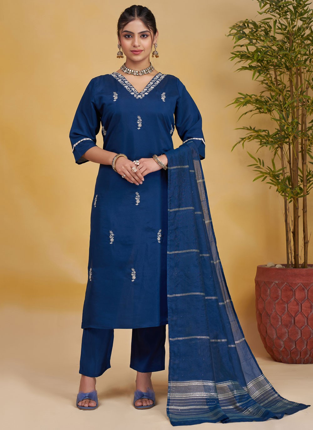 Beads Silk Navy Blue Pant Style Suit T6577