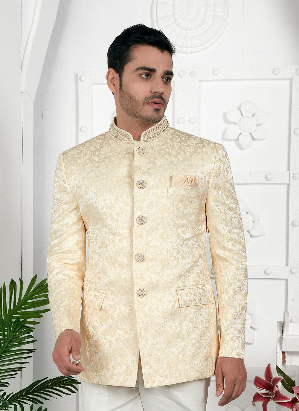 Buttons Jacquard Silk Beige Jacket Style - M6642