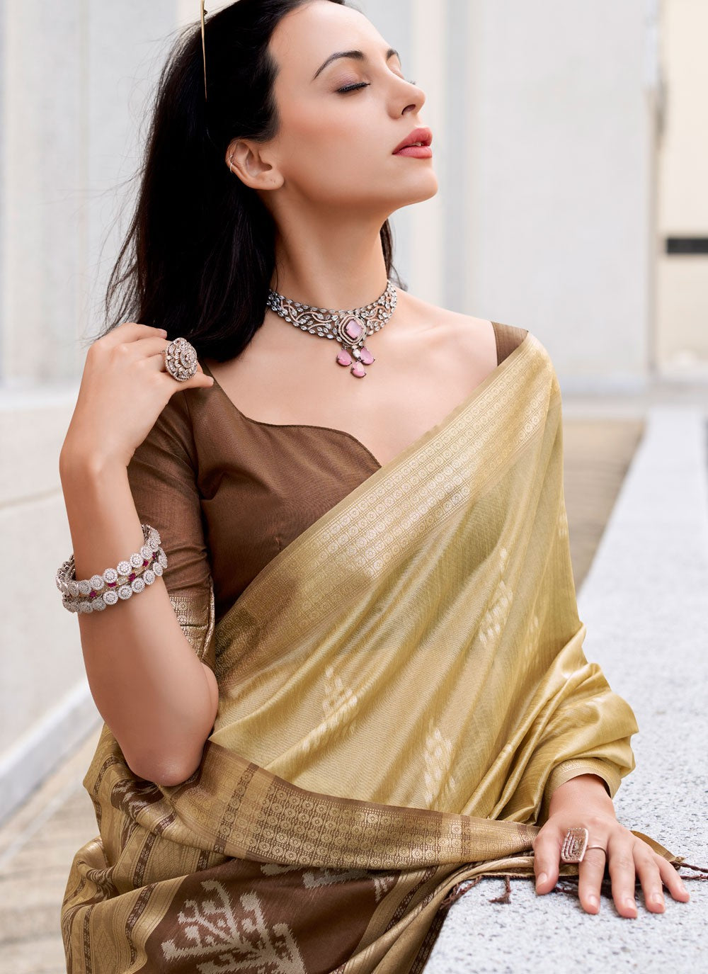 Classic Saree Weaving Zari Beige Rayon S12620