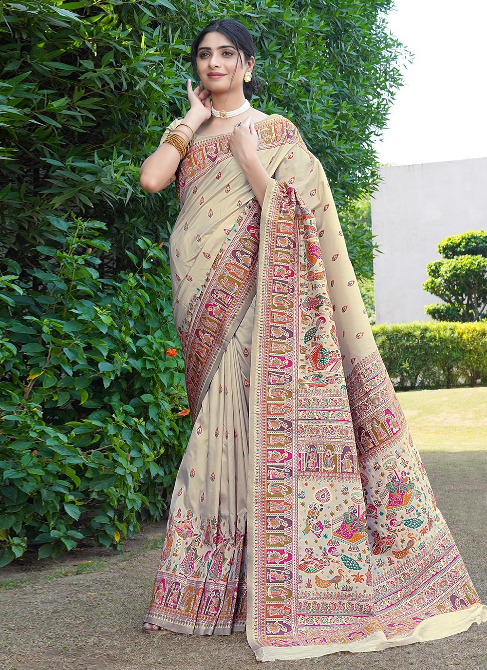 Traditional Weaving Zari Pure Silk Saree - S8496