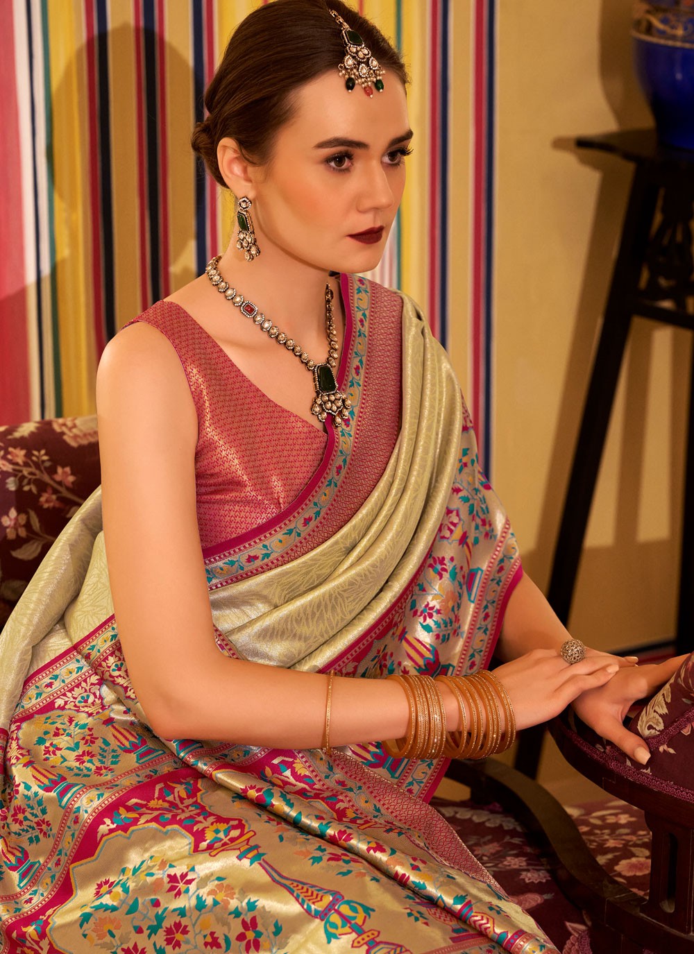 Weaving Zari Silk Beige Trendy Saree S15571