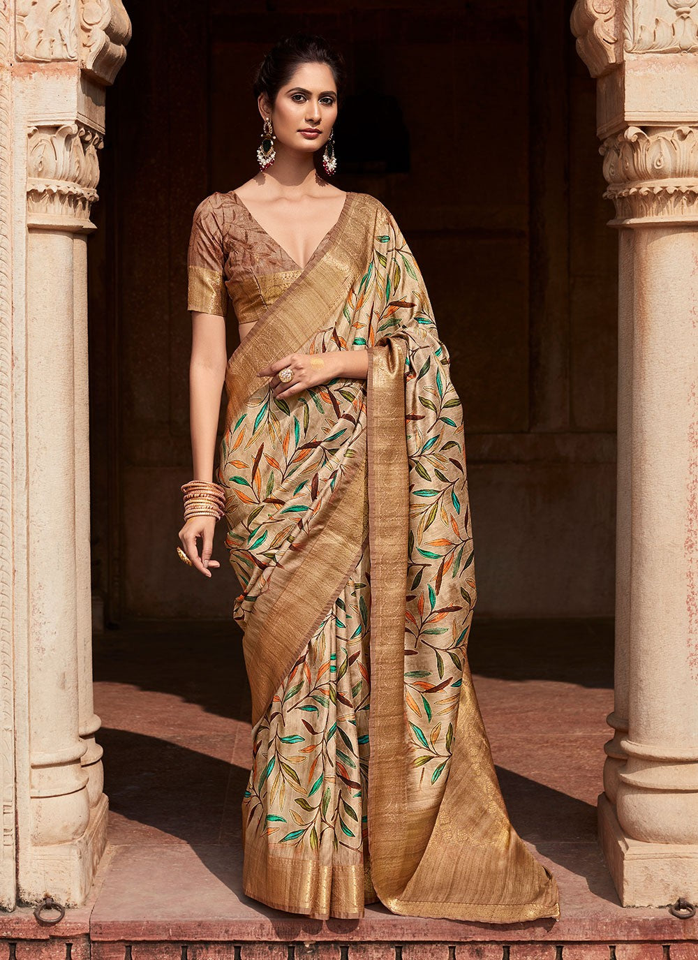 Classic Woven Handloom Silk Saree - S4503