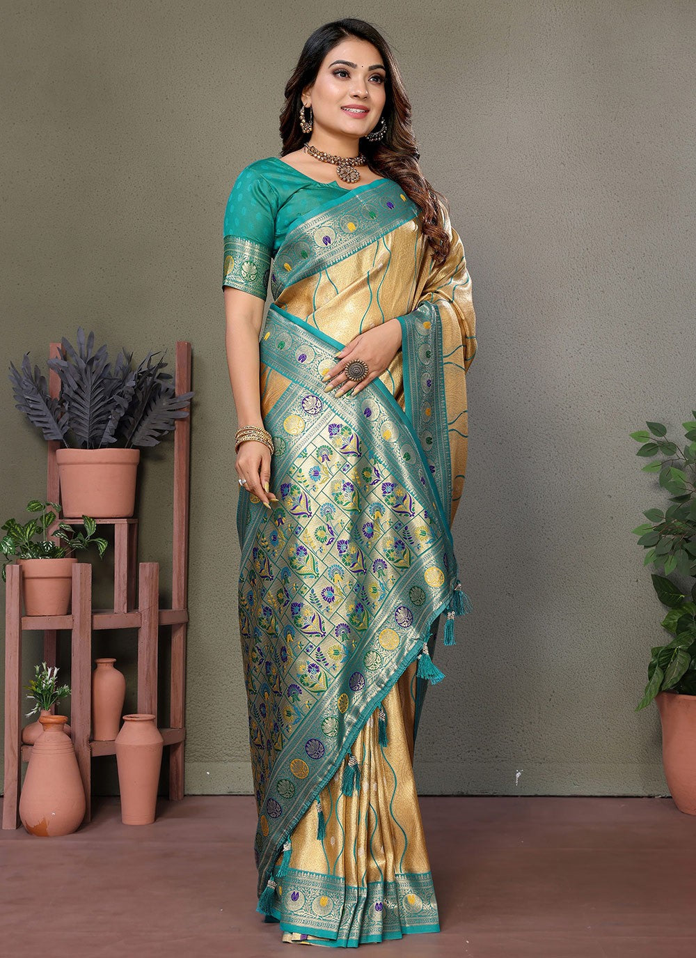 Woven Banarasi Silk Beige Saree S14788
