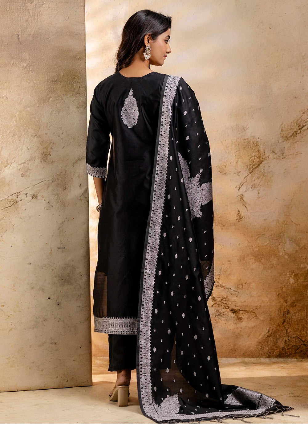 Salwar Suit Jacquard Work, Weaving Zari Black T7354