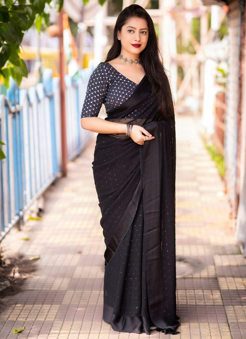 Trendy Woven Jute Silk Saree - S5779