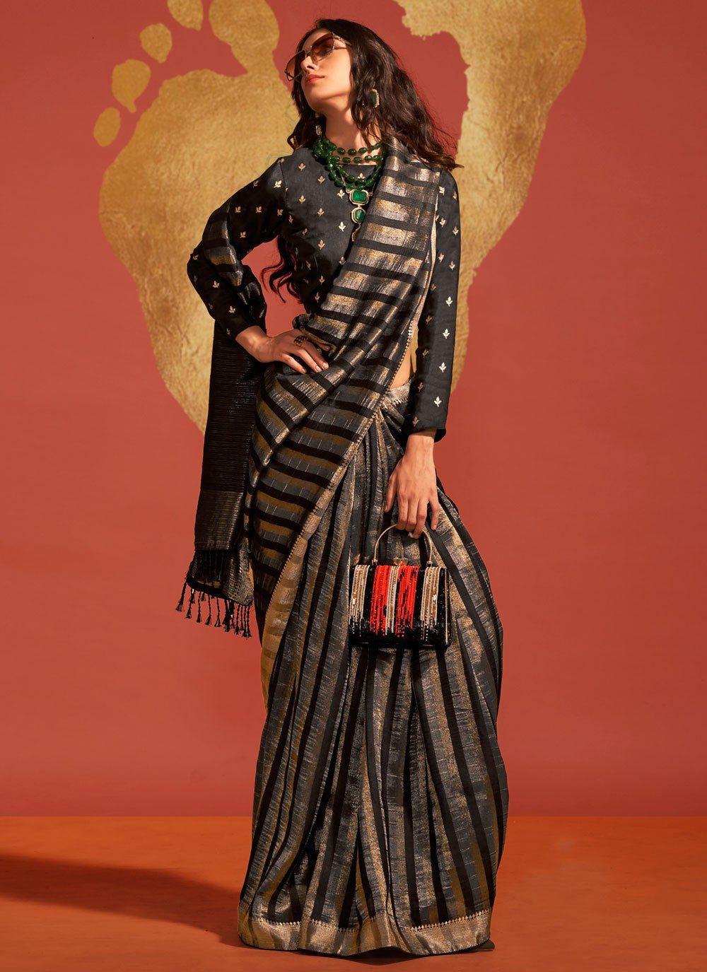 Trendy Weaving Zari Viscose Saree - S5856