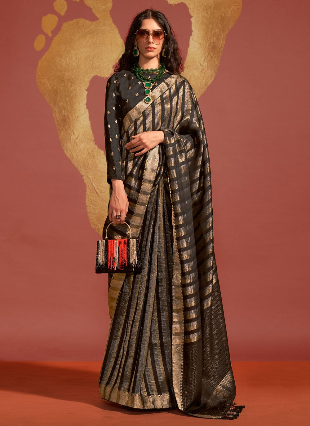 Trendy Weaving Zari Viscose Saree - S5856