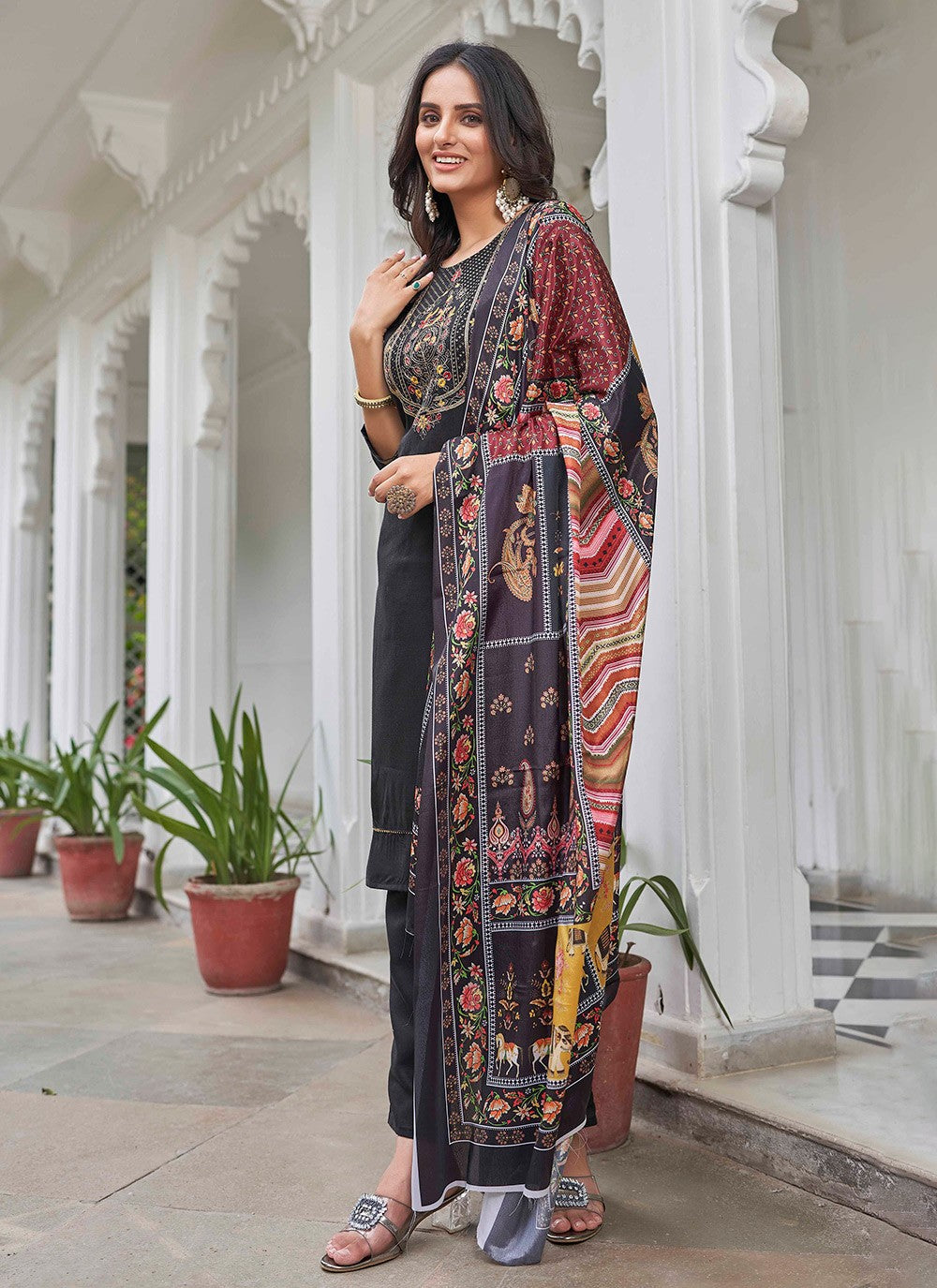Pant Style Suit Embroidered Black Cotton T5001
