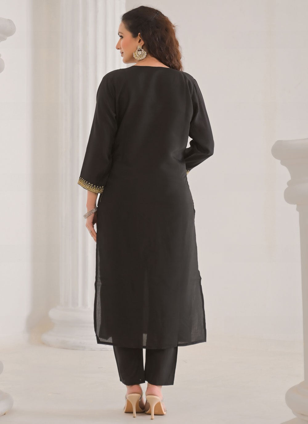 Archive Embroidered 316793 Black T6827