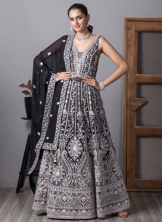 Embroidered Georgette Black Salwar Suit T6523