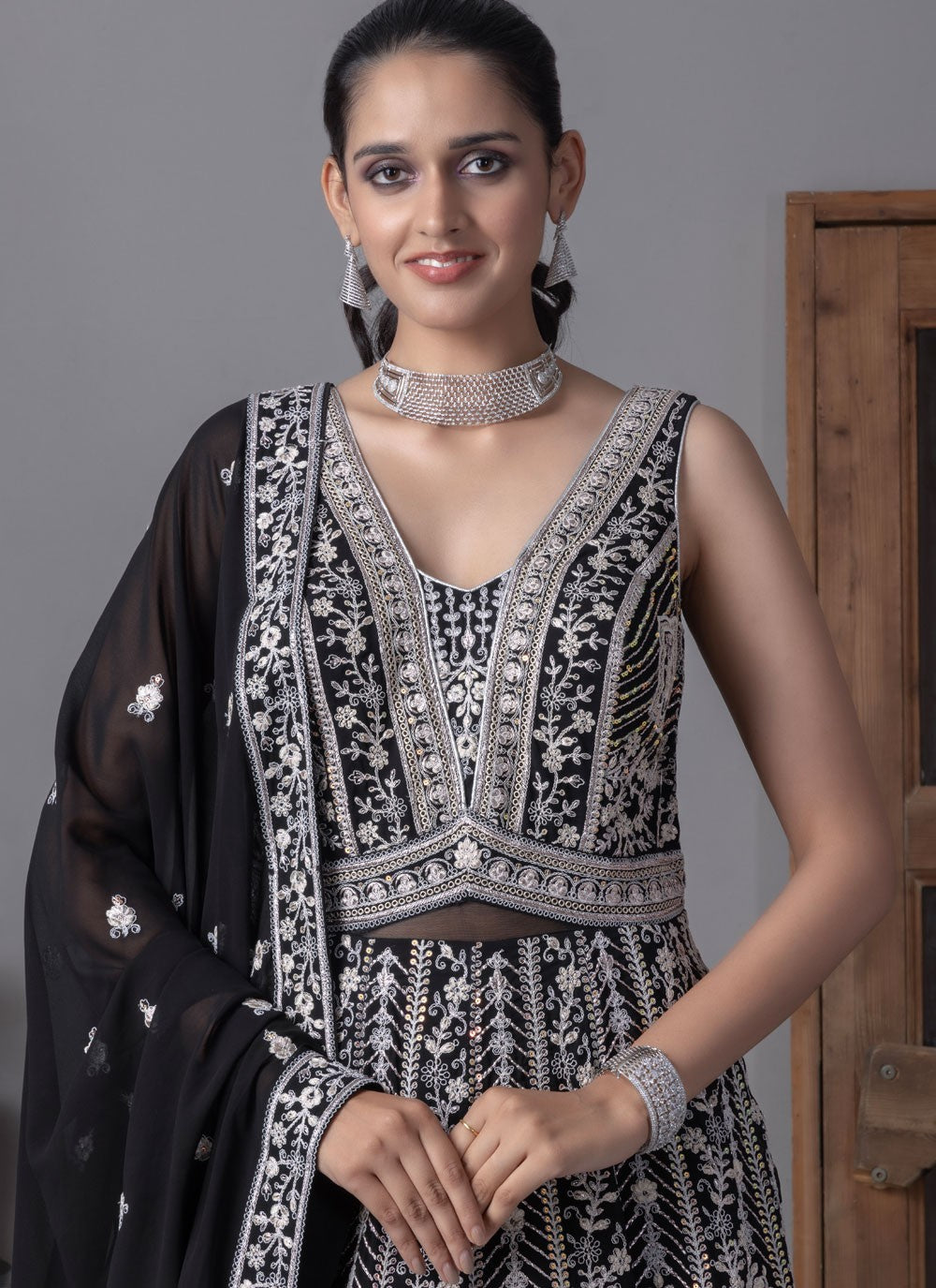 Embroidered Georgette Black Salwar Suit T6523