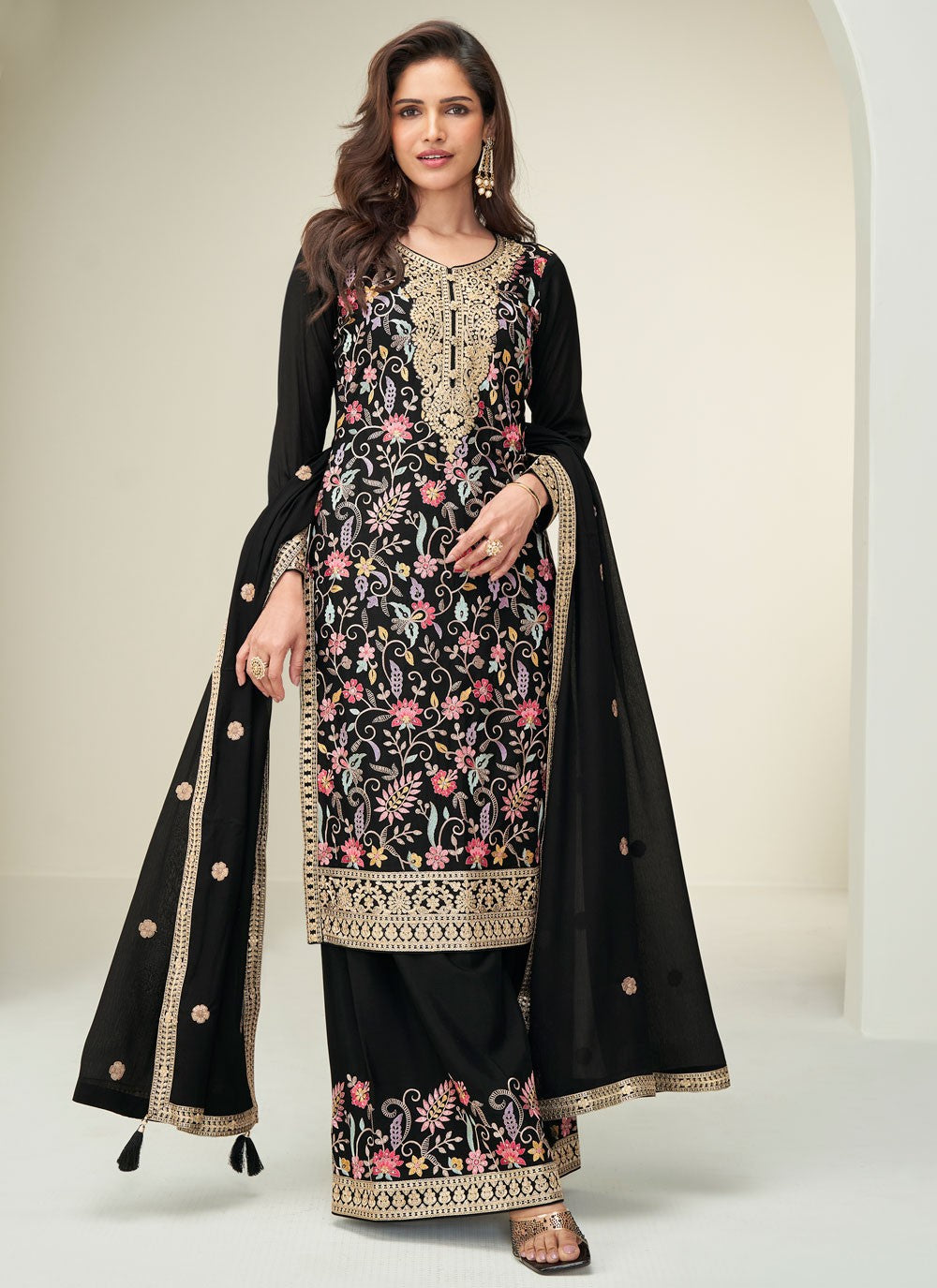 Palazzo Suit Embroidered Black T8582