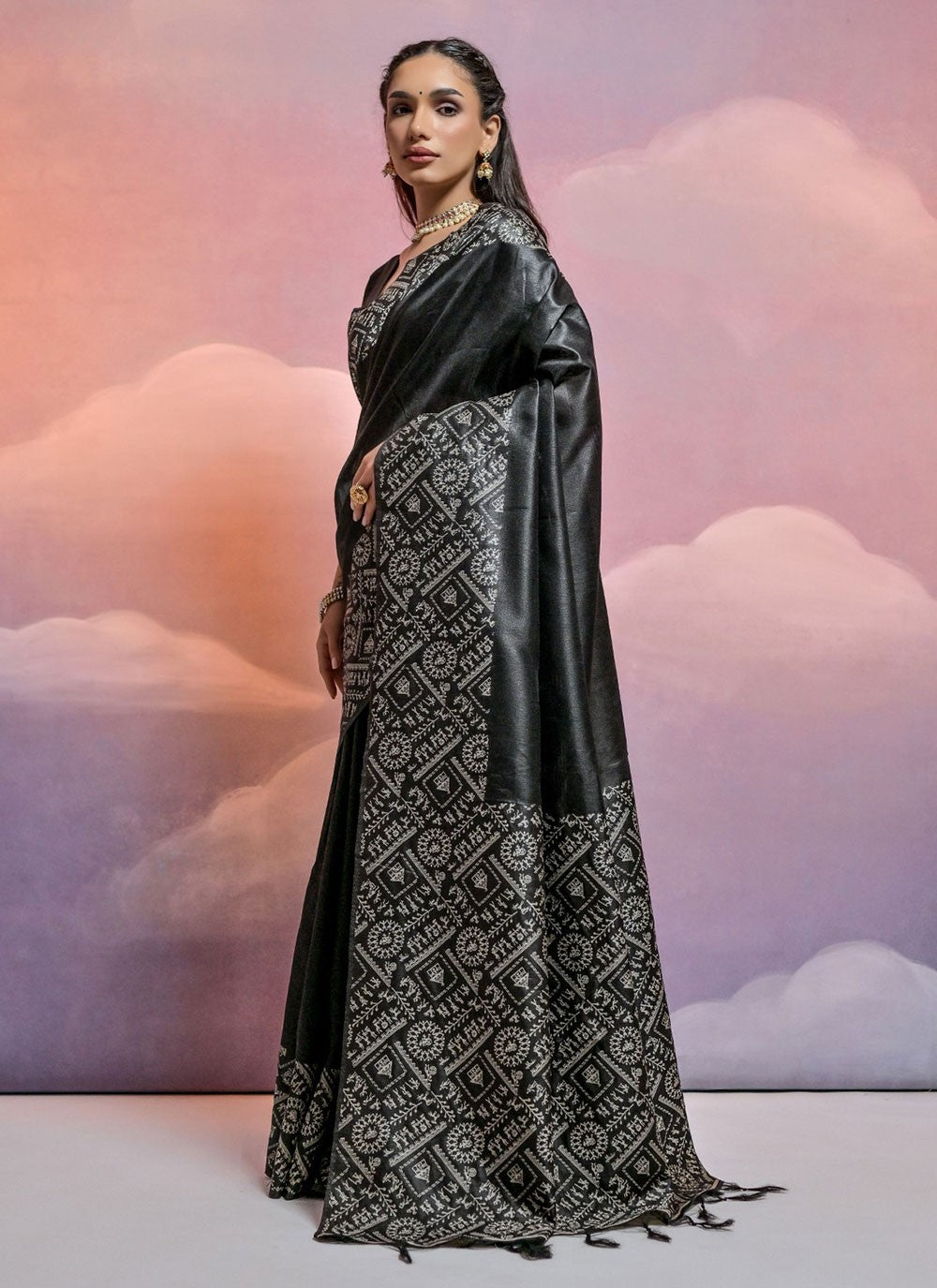 Classic Woven Handloom Silk Saree - S5715