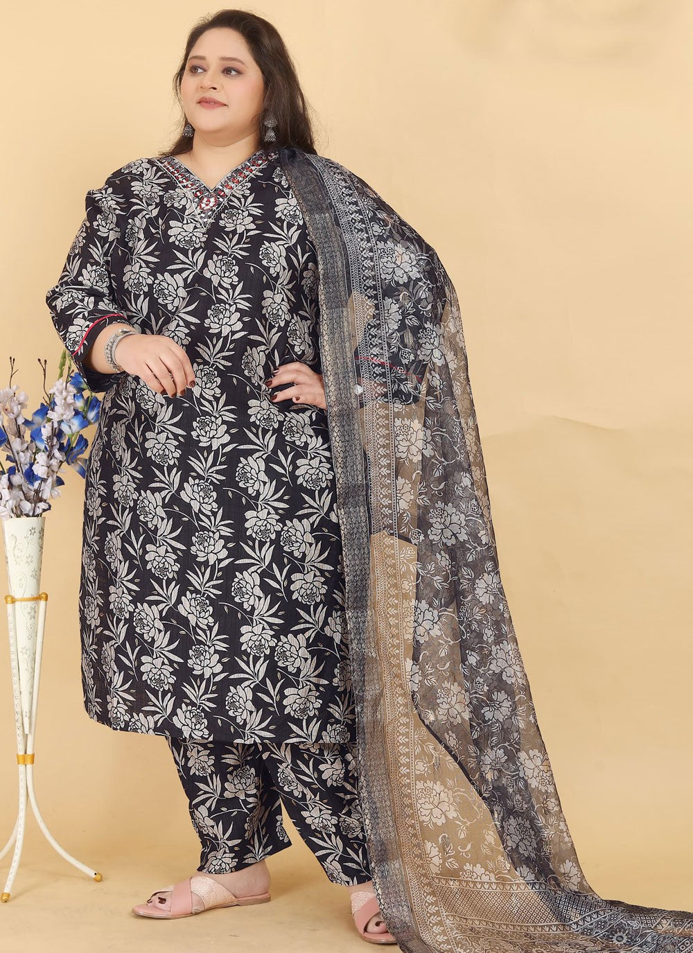 Salwar Suit Hand Embroidery Black Viscose T5190