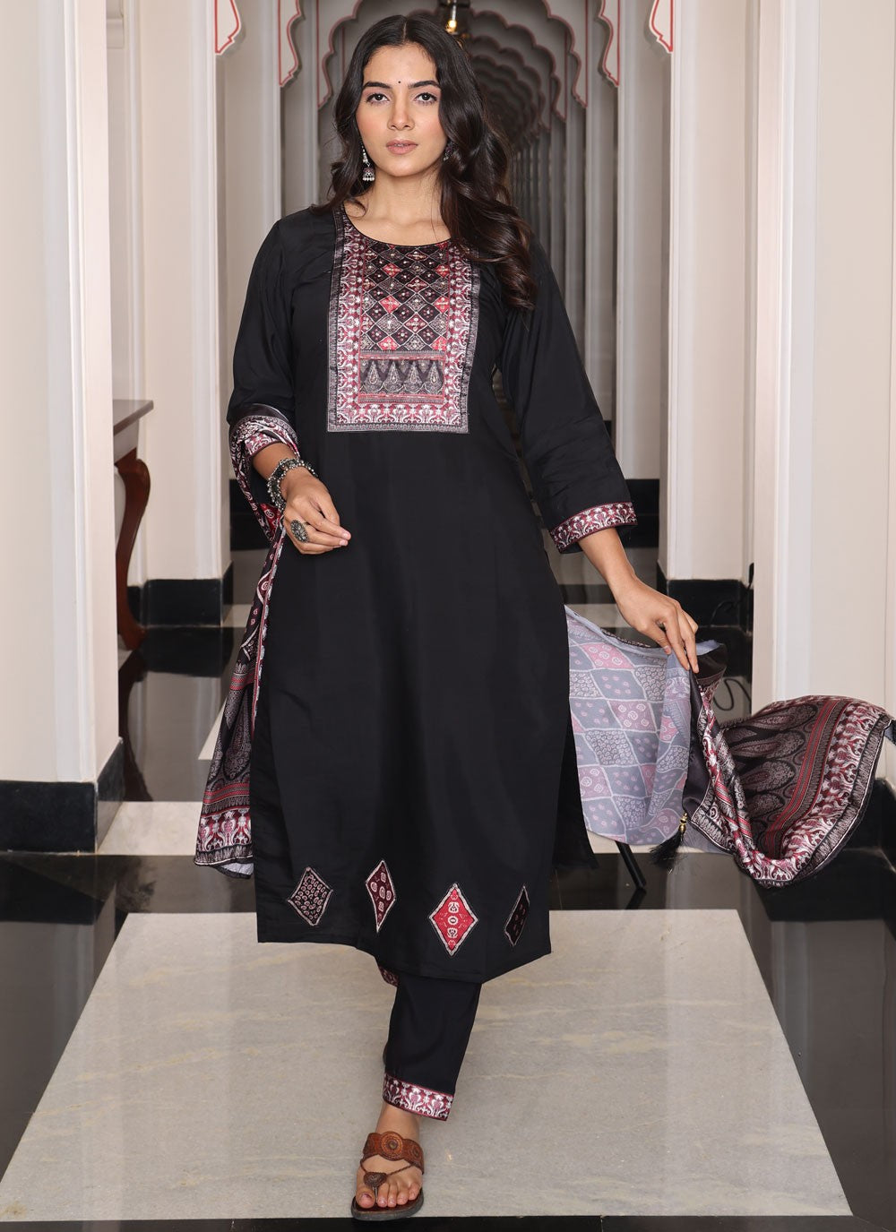 Salwar Suit Sequins Black Shimmer T5747