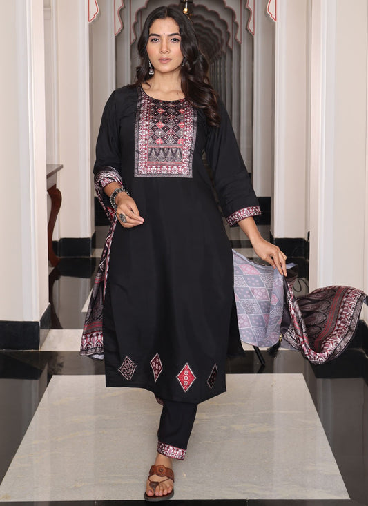 Salwar Suit Sequins Black Shimmer T5747