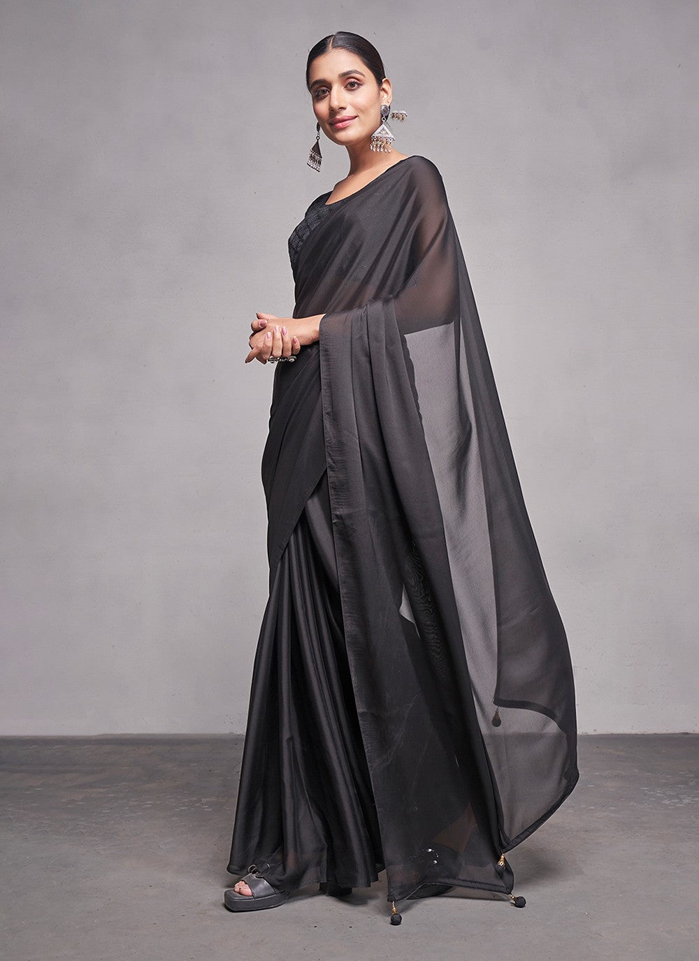 Classic Plain Rangoli Saree - S4784