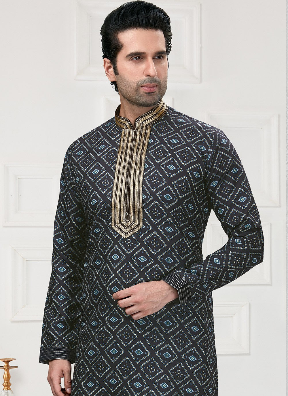 Printed Cotton Black Kurta Pyjama - M3149