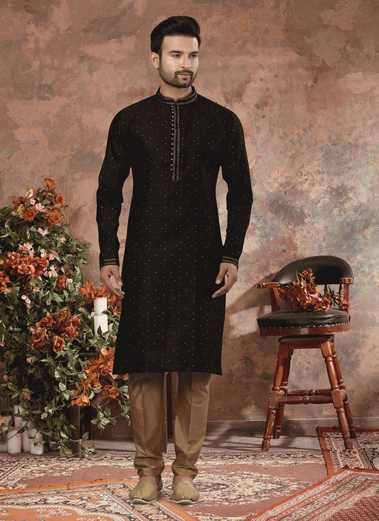 Thread Jacquard Black Kurta - M5640