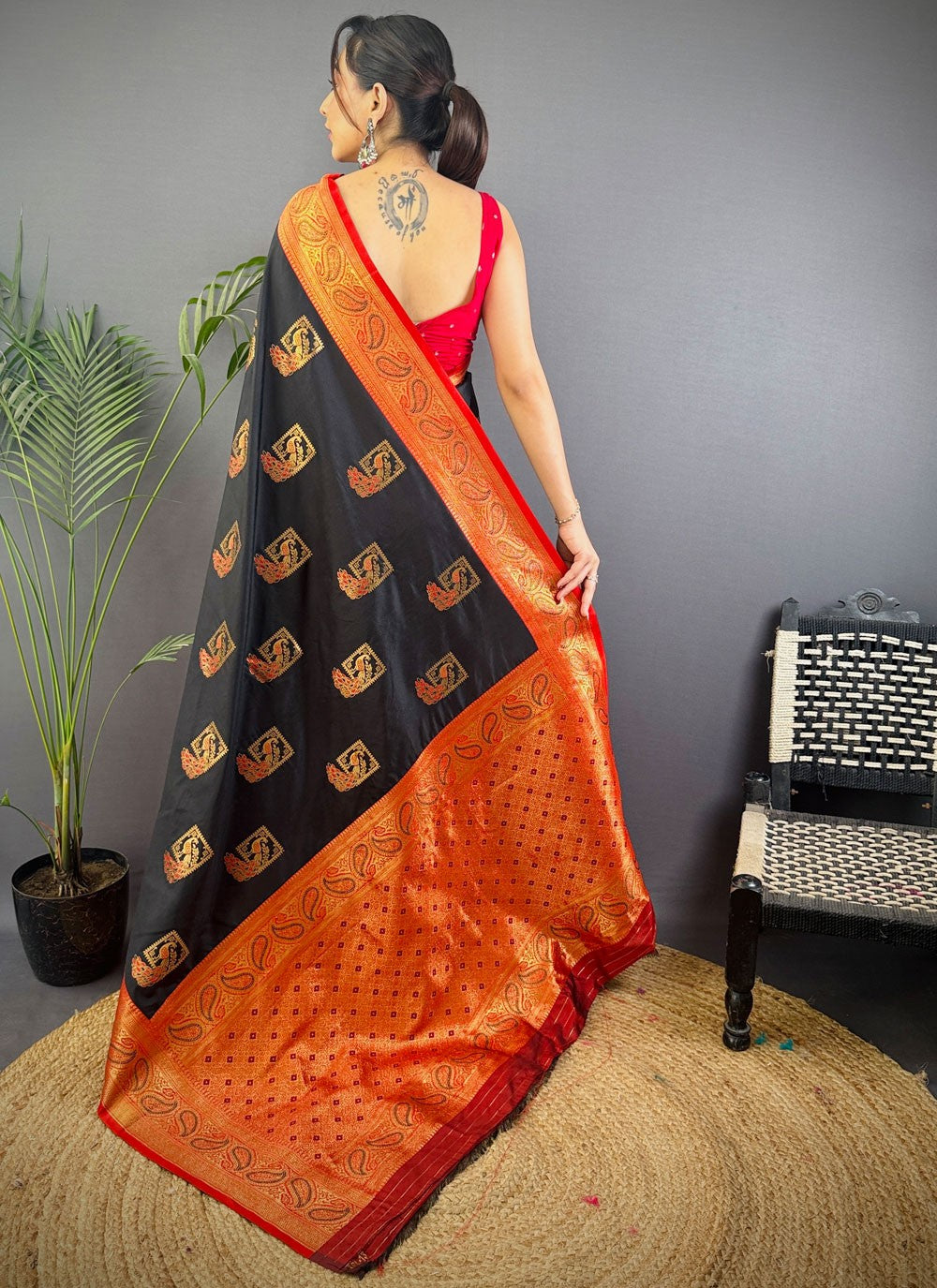 Black Banarasi Silk Traditional Saree Weaving Zari S17681