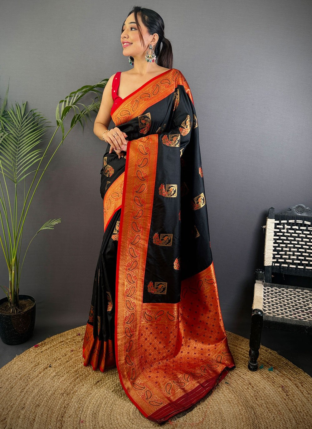 Black Banarasi Silk Traditional Saree Weaving Zari S17681