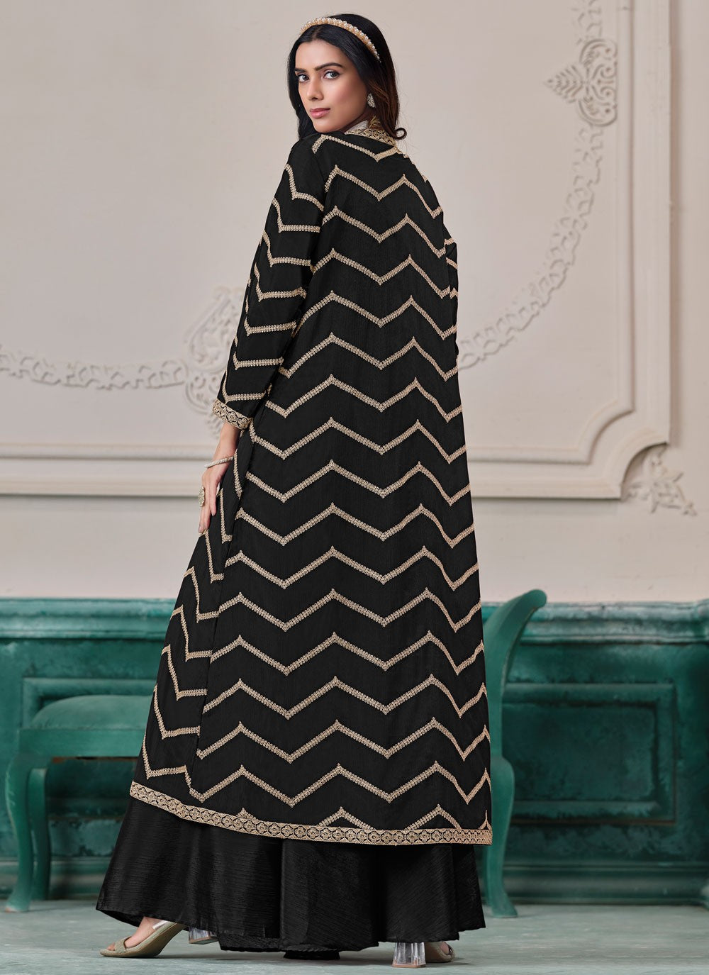Palazzo Suit Embroidered, Zari Black T7550