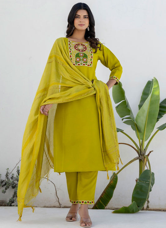 Pant Style Suit Embroidered Green T7690