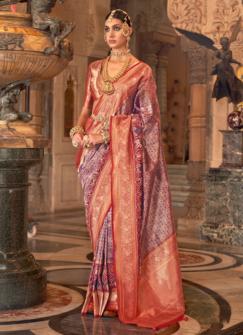 Trendy Meenakari Banarasi Silk Saree - S4928