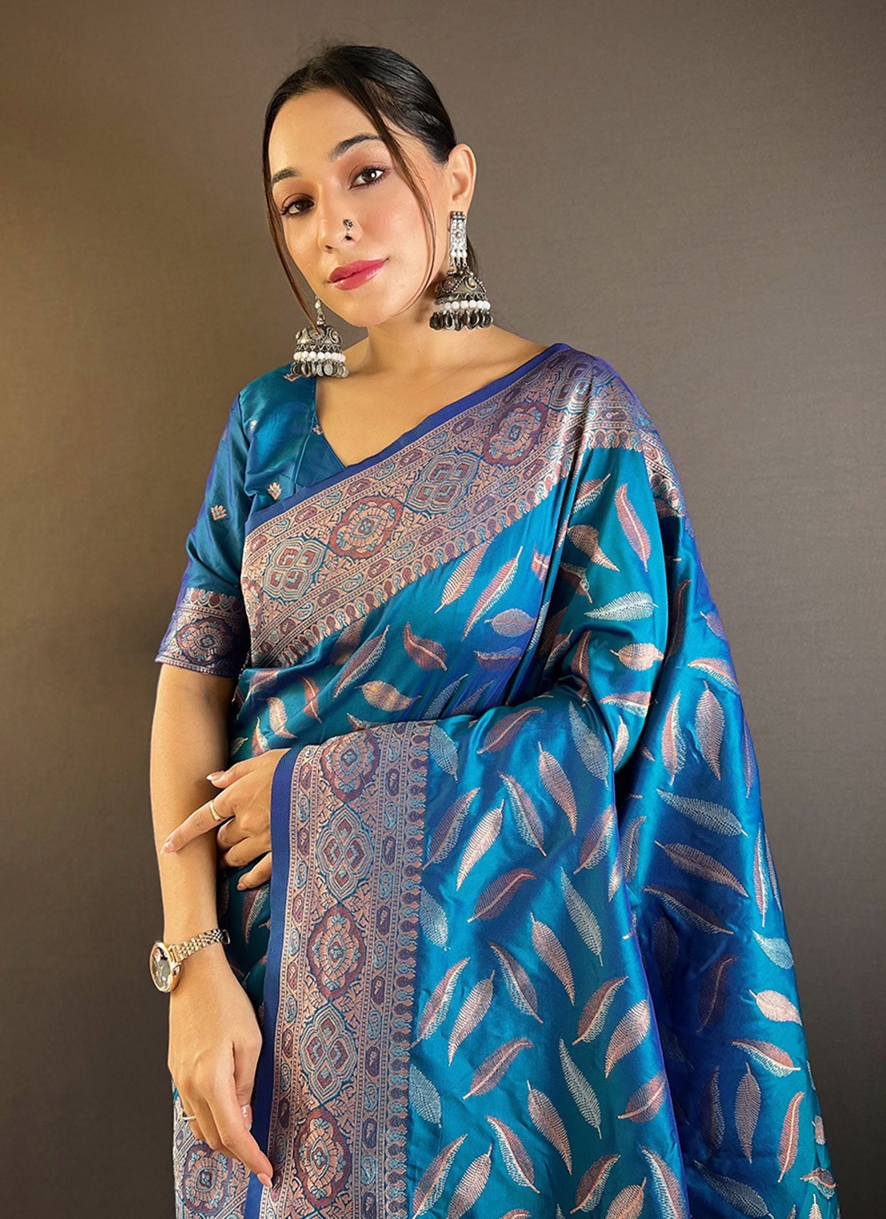 Trendy Woven Silk Saree - S8110