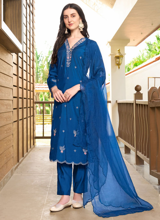Pant Style Suit Embroidered Blue Silk T5340