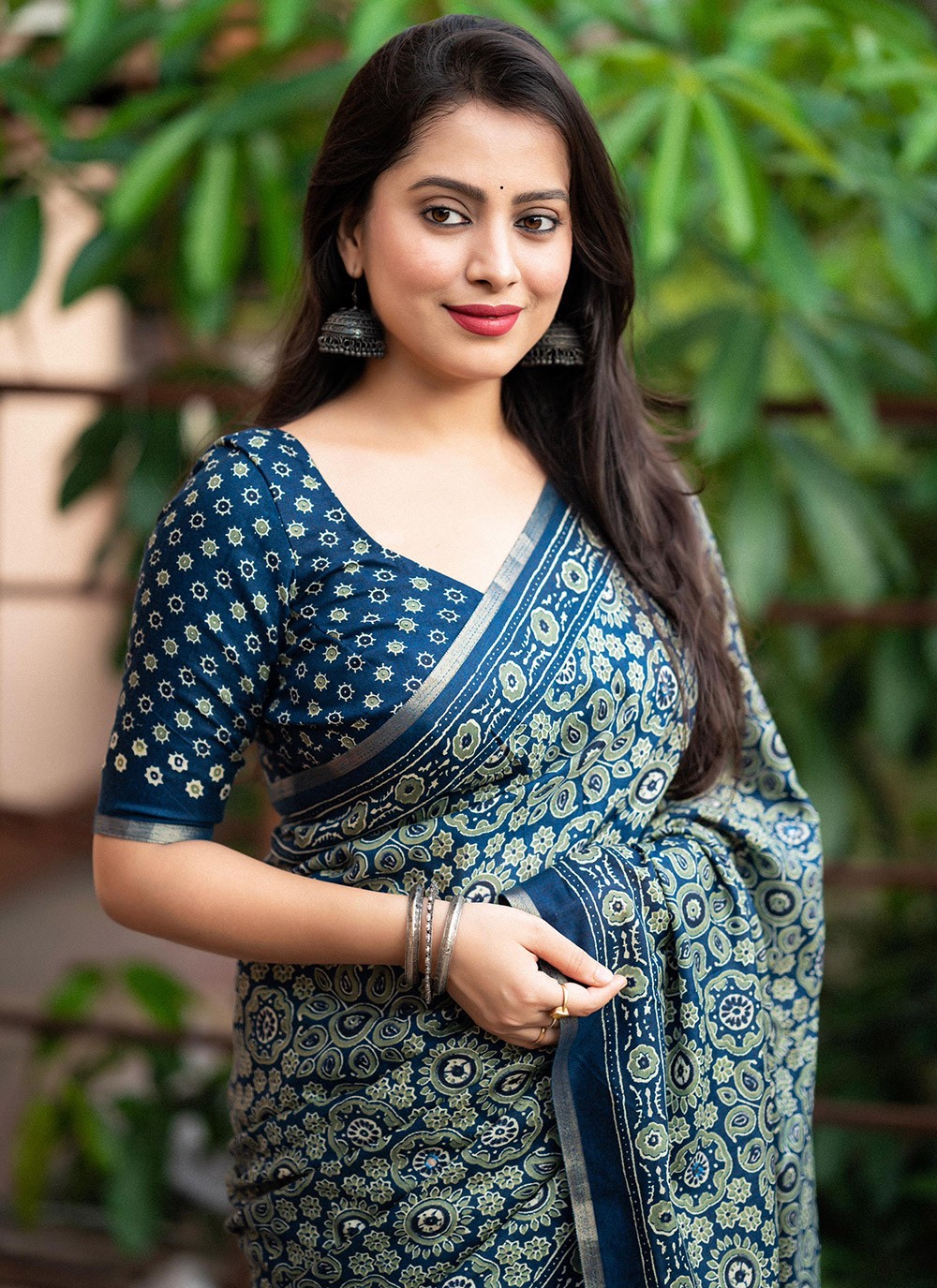 Trendy Digital Print Silk Blend Saree - S5734