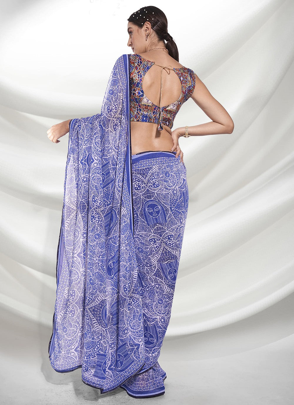 Trendy Embroidered Net Saree - S5258