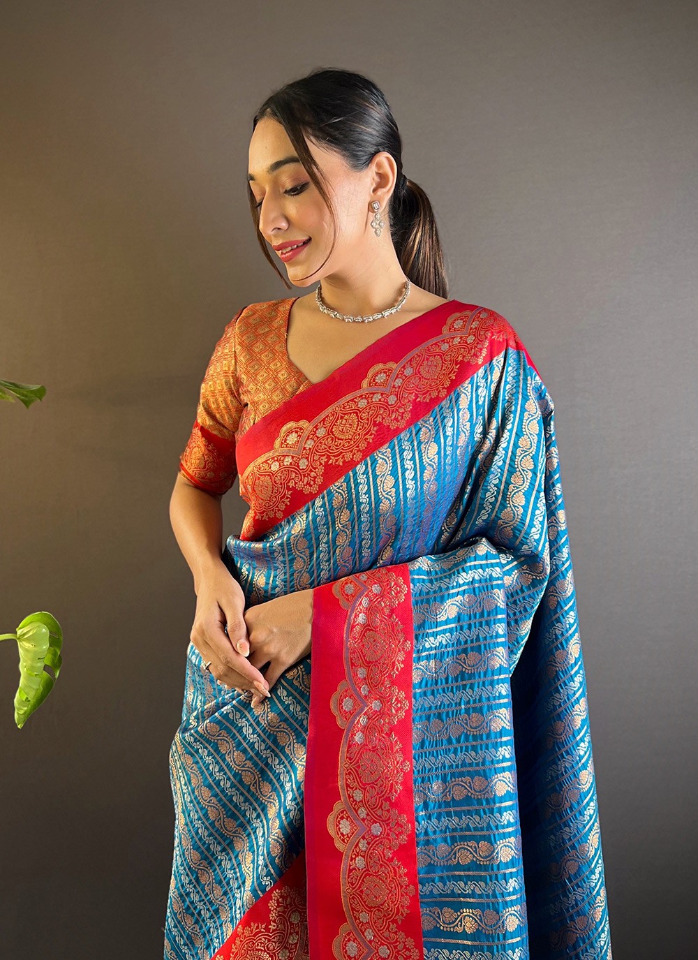 Traditional Weaving Zari Silk Saree - S7606