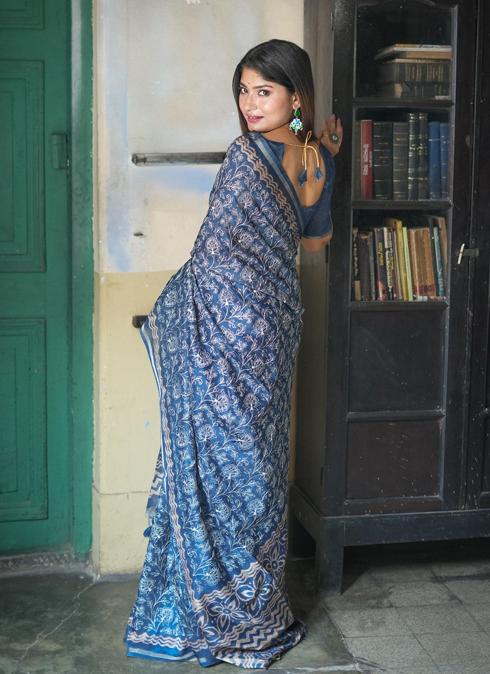 Classic Printed Tussar Silk Saree - S7112